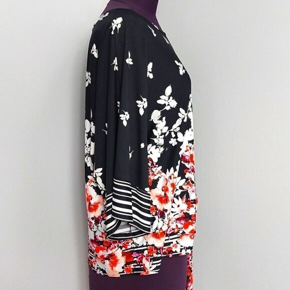 PerSeption Women Floral Top - Picture 4 of 6